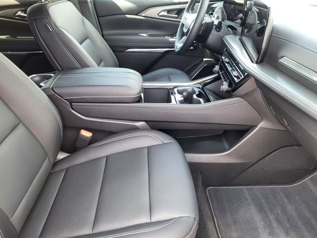 2025 Chevrolet Traverse LT 2LT