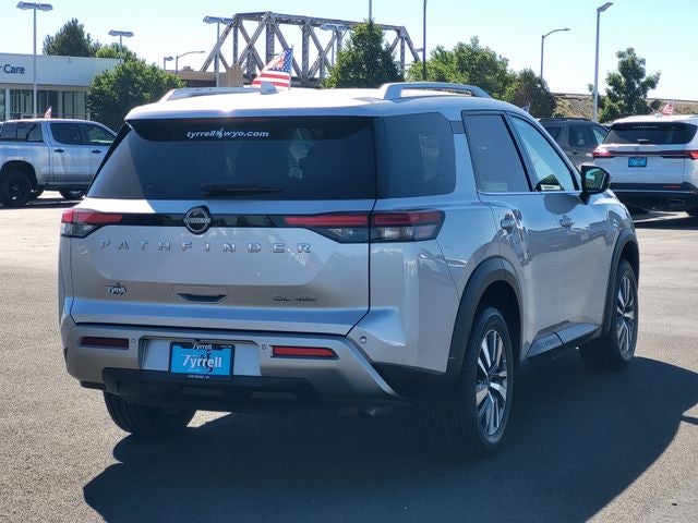 2025 Nissan Pathfinder SL