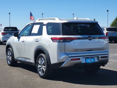 2025 Nissan Pathfinder SL