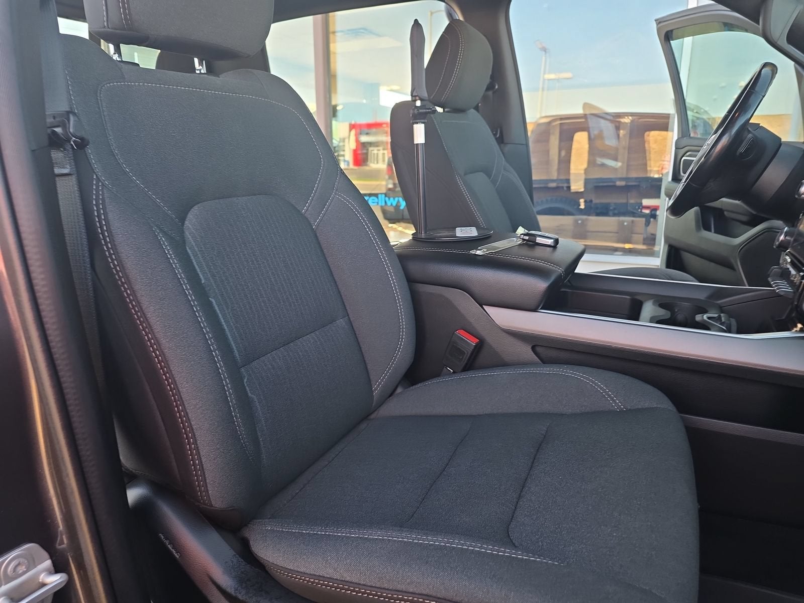 2023 RAM 1500 Big Horn Crew Cab 4x4 6'4" Box