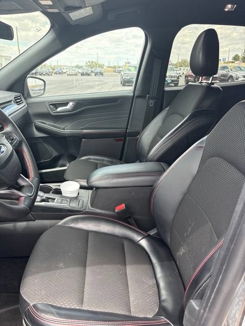 2025 Ford Escape ST-Line Select