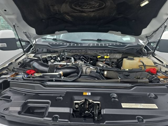 2017 Ford Super Duty F-350 SRW Platinum