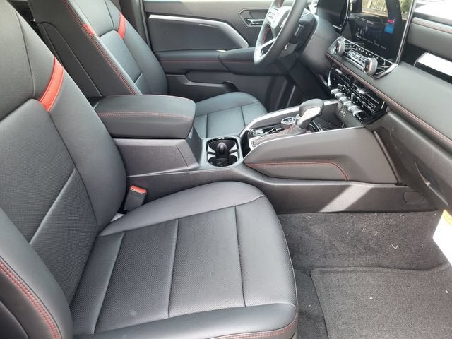 2026 Chevrolet Colorado Z71 - Photo 14