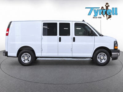 2025 Chevrolet Express Cargo WT