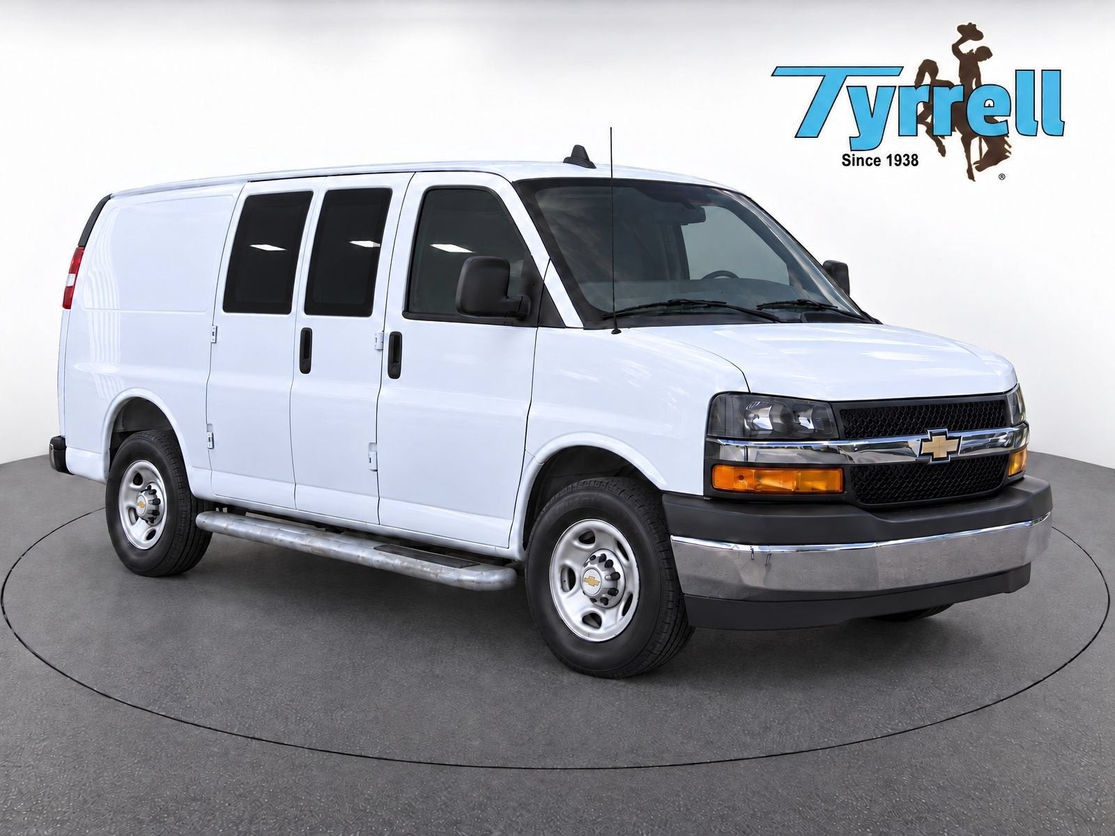 2025 Chevrolet Express Cargo WT