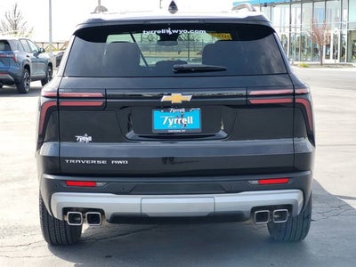 2025 Chevrolet Traverse LT