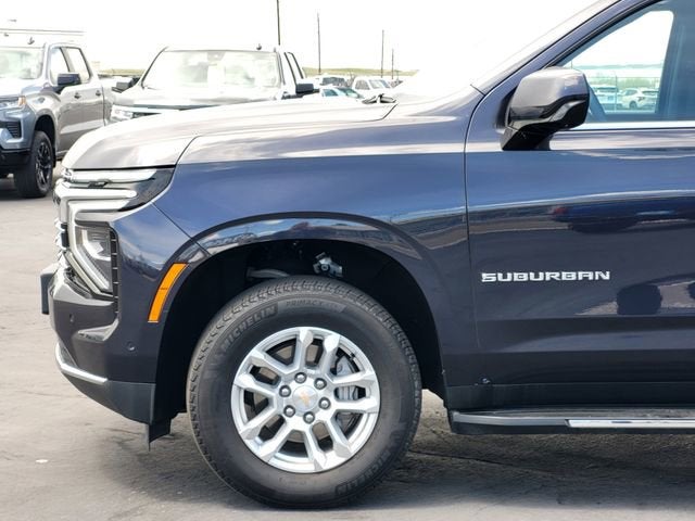 2025 Chevrolet Suburban LT