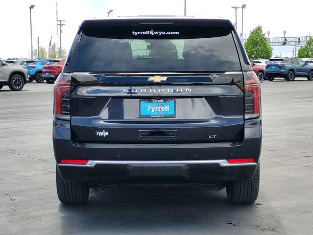 2025 Chevrolet Suburban LT