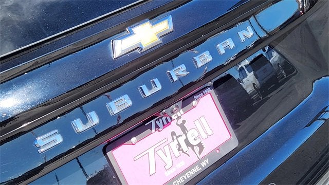 2025 Chevrolet Suburban LT