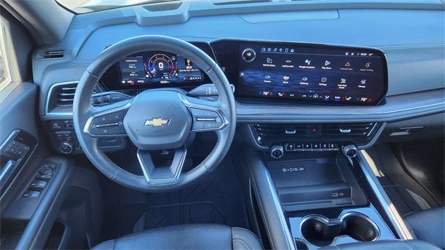 2025 Chevrolet Suburban LT