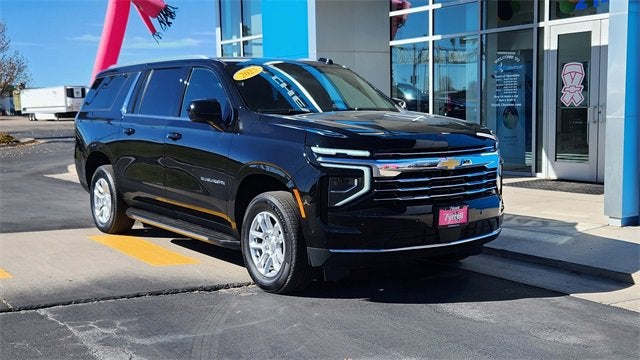 2025 Chevrolet Suburban LT