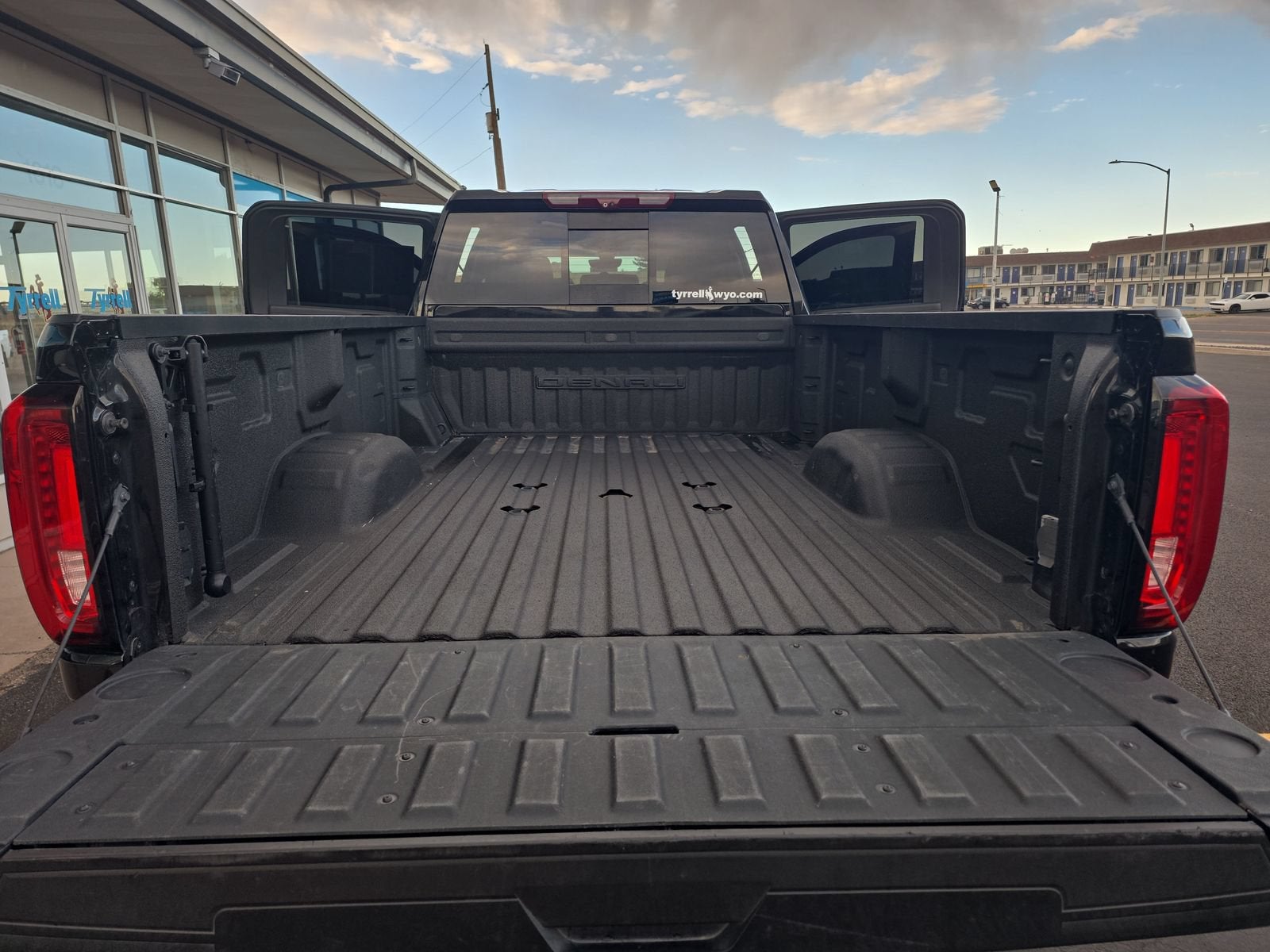2023 GMC Sierra 3500 HD Denali