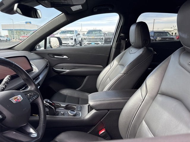 2025 Cadillac XT4 Premium Luxury