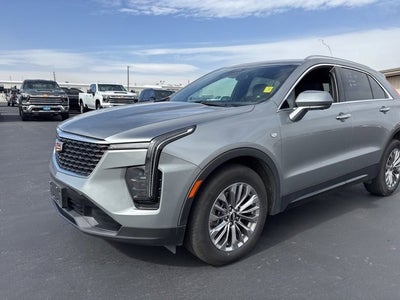 2025 Cadillac XT4 Premium Luxury