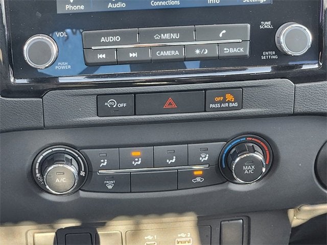 2024 Nissan Frontier SV