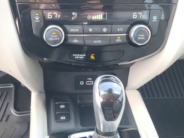 2022 Nissan Rogue Sport SL AWD Xtronic CVT